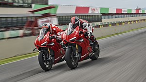 2022 Ducati Panigale V4 R [Specs, Features, Photos] | wBW