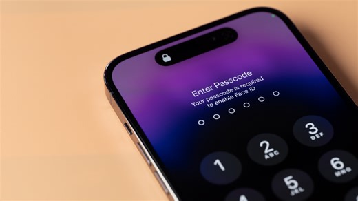 Apple's 'Lockdown Mode' Could Stop the Government From Breaking Into Your iPhone