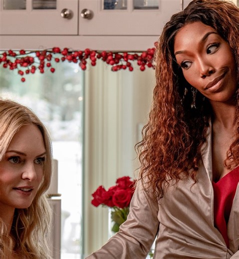 This New Holiday Film Starring Heather Graham and Brandy Has Become the #1 Movie on Netflix