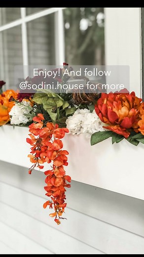 #diyfalldecor #falldecor #windowbox #fauxflowerarrangements #fauxflowers #fallflowers #fallporchdecor #fallfrontporch #fallfrontdoor #fall2021