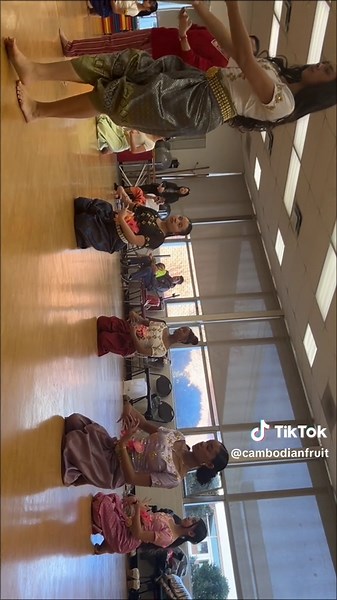 Exploring Khmer Robam through Stretching and Dance