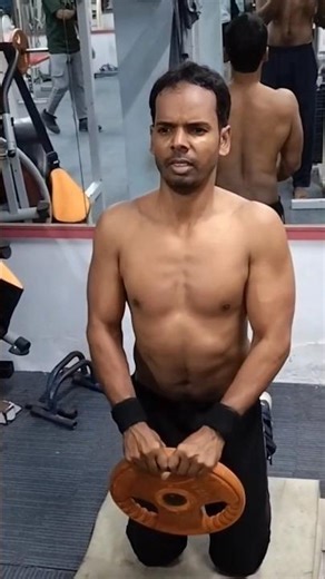 Bicep workout With plates 💪 #bicepsworkout #gymshorts #gymchalk