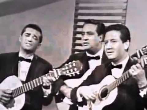 Trio Los Panchos ~ Bésame Mucho. with Lyrics