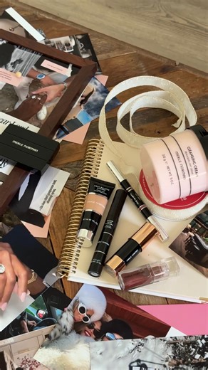 Manifesting beauty, confidence, and a fresh start for 2026. ✨ Gather your girls, grab your magazines, and let’s create vision boards that inspire from the inside out. From self-care goals to everyday beauty routines, make Merle Norman part of what you’re manifesting this year. Shown here: ✩ Aqua Balance Makeup in M50-Medium ✩ Cheek Crayon in Sweetest ✩ Lasting Cheekcolor in Primrose Pink ✩ Lip Pencil Plus in Soft Berry ✩ Natural Lip Oil in Cola ✩ Wicked Lash Mascara in Black ✩ Cleansing Cream Sh