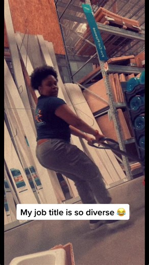 A Day in the Life of a Lowe's Fulfillment Associate