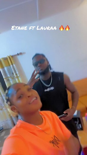 La chanson de Laura Bazooka avec Etane