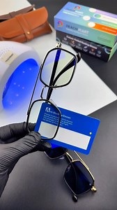 234K views · 4.7K reactions | Our Intelligent Glasses give you the best of both worlds – blue light protection indoors and auto-darkening transition lenses outdoors. Stylish. Smart. Comfortable.  Limited stock – Order now with FREE delivery! | Peachmart.pk | Facebook