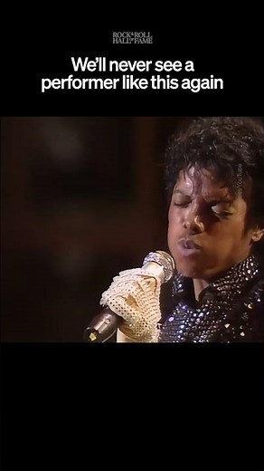 Michael Jackson Moonwalk & Other Signature MJ Dance Moves