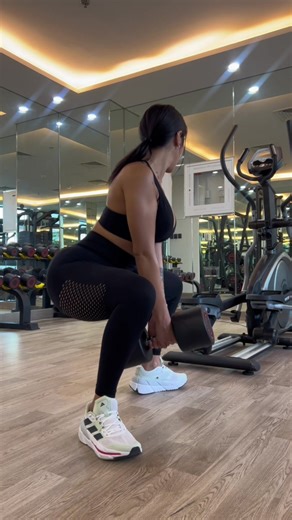 Effective Dumbbell Squats for Strength Training