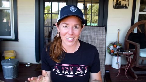 Quick and Affordable Way to Paint a Garage Door