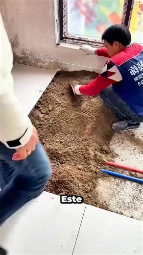 El Truco Telefónico Del Trabajador del Azulejo Que Nos Atrapó | Gold Legend Game