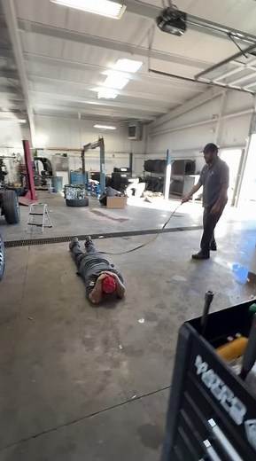 Shoptivities: Hilarious Mechanic Fails and Stupidity