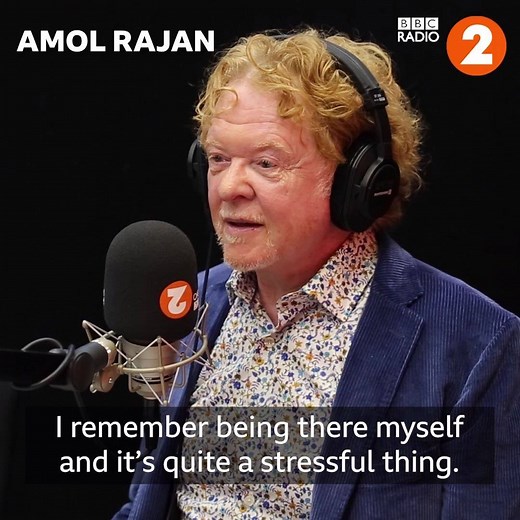 “Find your vocation - doesn’t matter what it is - that presses your buttons.” Know someone receiving their A-Level results today? or simply weighing up their career choices? Mick Hucknall has a few words of wisdom to share... | BBC Radio 2
