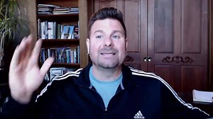 “What’s the best way to consistently find new leads for my home business?” 🤔 That is the #1 issue facing network marketers today AND the question I am asked most frequently. ☝ Why? Because most people fail to recognize that leads are EVERYWHERE. People are EVERYWHERE. 👀 And there are really ONLY 2 ways to generate leads for your business! In this short video, I explain what those are and why YOU should choose the method that best suits YOUR personality. 🎥 (And if you're an introvert like me, 