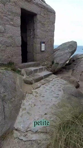 ⚠️ Je continue ma quête de la plus belle plage de Bretagne.