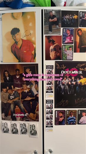 Aesthetic December Vibes: One Direction Fan Room