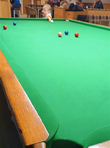 Incredible Snooker Skills from a 4-Year-Old