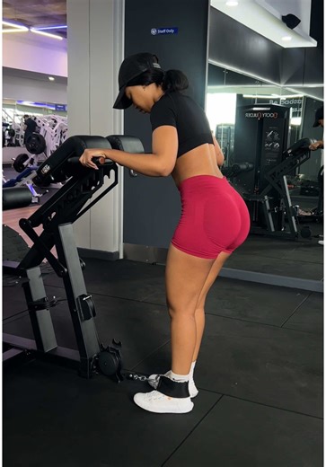 Effective Cable Kickbacks for Glute Medius Strength