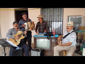 LaBandaDelCaroRojo - Hermanos Quintero!