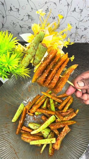 💯🍆semma taste ah irundhuchu🤤உங்களுக்கும் வேணுமா😍#shorts #brinjal #fry #snacks