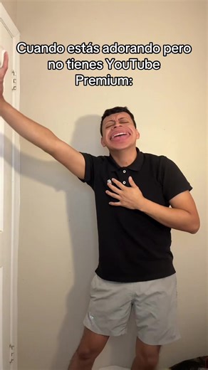 No lo dejan adorar a gusto a uno 🙂#jovenescristianos #humorcristiano #humorcristianotiktok #viral #adoracion