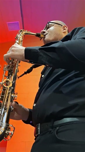 Pablo Estellés en el "Manuel Quiroga" - In the rain (Kenny G)