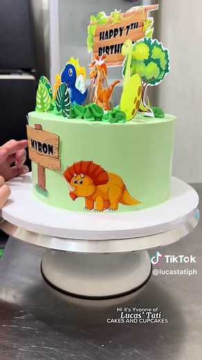 Customized Dinosaur Cake Tutorial for Beginners