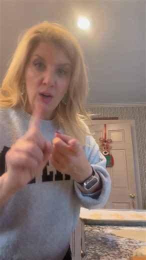 One of our favorite family traditions: making sugar cookies together and decorating them!! ❤️￼ So much fun with this video and sharing it with you all. 👉 The finished cookies are in the comments — tell us which one you’d grab first! If you enjoy our videos, you can support us by sending ⭐️ Stars! Every Star helps us keep creating content. Thank you so much 💙 ⭐️⭐️⭐️⭐️⭐️⭐️⭐️⭐️⭐️⭐️⭐️⭐️⭐️⭐️⭐️⭐️ | Jeannine Lesante