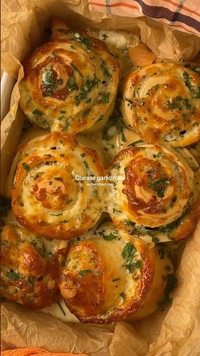Cheese garlic rolls