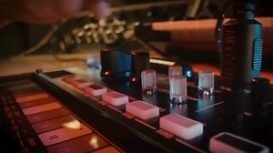 This week, we are highlighting a unique member of the Volca family - the Volca Nubass! Equipped with a Nutube next-generation vacuum tube in its oscillator circuit, this synth delivers an unmistakably warm and lush tone that's perfect for a wide range of musical styles. 🎶 🔗 Discover how Nutube technology sets a new standard for bass synths: https://loom.ly/QWO7DGs #Korg #Nubass #VolcaNubass #KorgVolcaNubass #Synth #KorgSynth #SynthMusic | Korg UK & Ireland