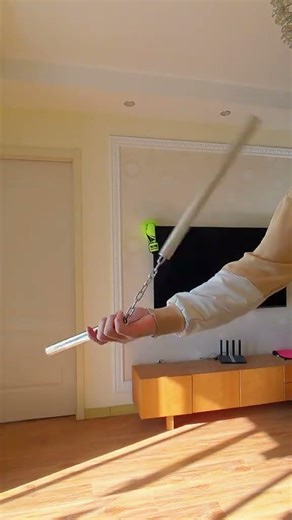 High-definition slow-motion fingertip stick rotation.#Nunchucks teaching#It s easy to lear