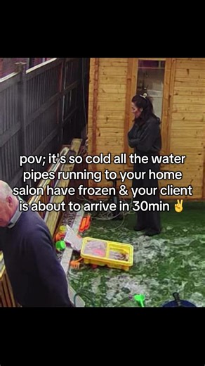 Luckily my client was very understanding and let me delay her appointment by an hour 🙌❤️ Ps hot water hope pipe was my idea and I didn make my dad do it all he grabbed the thing off me 🤣🤣🤣#hairtok #homesalon