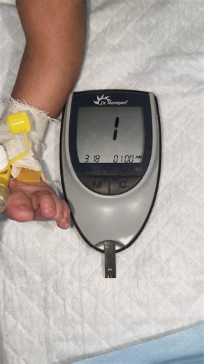 vent baby 🥰 sugar level check ✅ reaction 👍#newborn #viral #nicubaby #babycare #nursing #motivation