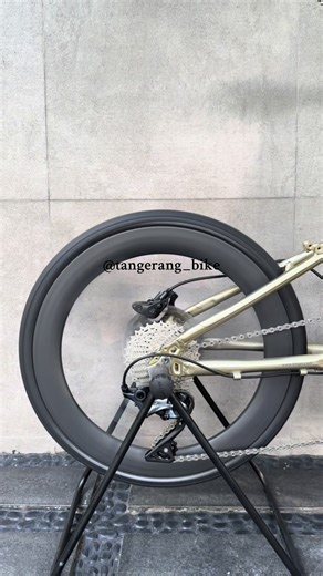 Loncerrrr Jaya🔥🔥🔥 . Fnhon Monsoon Discbrake 22 Inch Shimano Ultegra 2 X 11 Speed (Chainring Rotor Spanyol) . Orderan Bos Batubara Kalimantan🔥 . Ready Bukan PO (New 1000%) Untuk Info HARGA dan SPEC Sudah Sangat Lengkap di Tiktok (ketik nama Toko kami