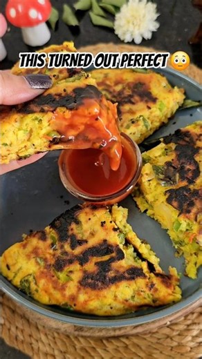 Gujarati Instant Suji handvo | Easy Instant Rawa Handvo Recipe #handvo #handvorecipe
