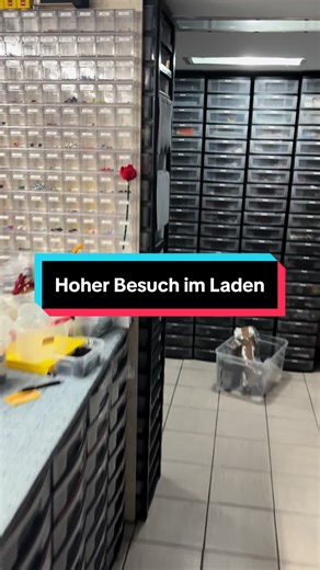 Lego Store: Funny Moments with The Lord of the Bricks