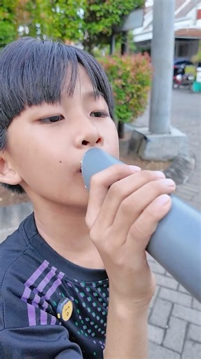 Kakak Rafa Beli Es Krim Semangka Tanpa Harus Ke Warung #shorts