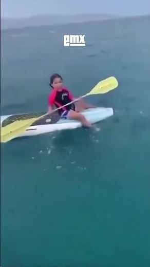 Pescadores rescatan a niña que fue arrastrada mar adentro en La Paz
