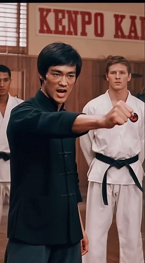 Bruce Lee Teaching Jeet Kune Do