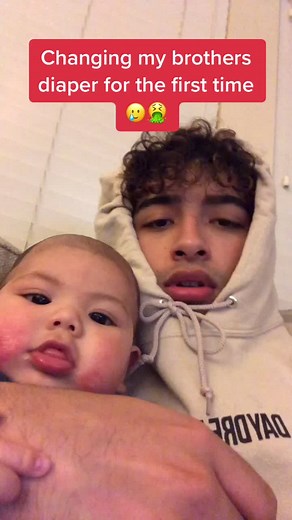 Diaper Changing Tips for Dads: Mastering the Diaper Change Process