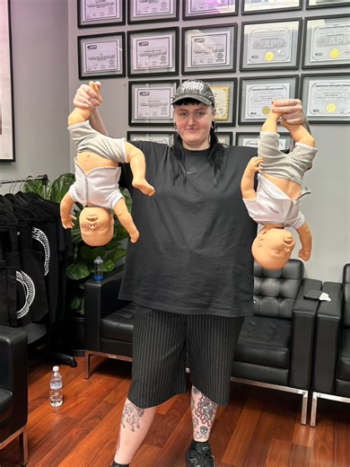 holding dummy #fake babies like men who caught fish #fakebodyy⚠️ #piercingstudiomelbourne #piercingbump #piercingurge #melbourne #piercing #jewellery #trendingpiercings
