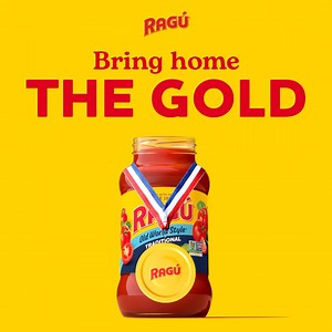 6.5K views · 19 reactions | You don’t have to be a world-class chef to whip up a world-class dinner. Get the recipe for our Three Cheese Beef Lasagna here: https://bit.ly/3YsCgJN | RAGÚ | Facebook