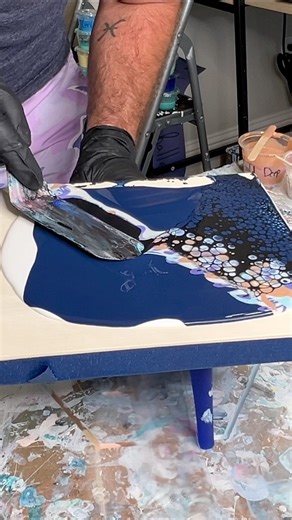 This is a swipe similar to a combover I did a few months back. The idea to swipe instead of comb came from Mina Villegas Art 😃 YouTube tutorial is in the comments. Enjoy the day! 💙 #sheleeartstyle #fluidart #acrylicpouring #abstractart | August’s Acrylic Art