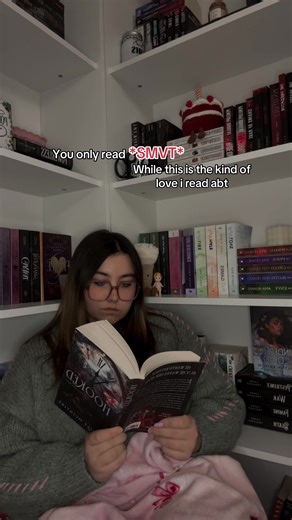 📖: Hooked - Emily Mcintire #hooked #neverafterseries #emilymcintire #fyp #booktok