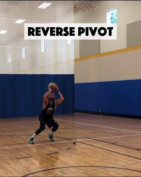 Analyzing Kobe Bryant's Iconic Mamba Day Dribble Move