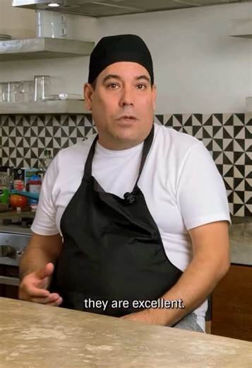 In Mérida, Mexico, we’ve created a community where local family and global family meet. People arriving from different places, united by the desire for a better life in this beautiful country. We know, without a doubt, that we’ve found our people. And we’re so thankful you’re here, growing and building with us. Ernesto cooks from the soul !!! - En Mérida, México, hemos creado una comunidad donde la familia local y la familia del mundo se encuentran. Personas que llegan desde distintos lugares, u