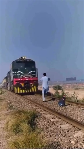 #meme #funny #fitness #jump #foryou trending reaction why train legs | Fitness Meme