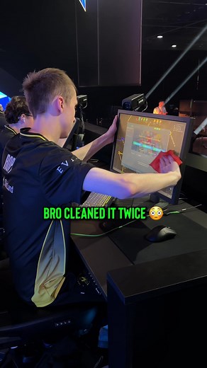 Bro cleaned it twice 😳 #ESL #gaming #esports #counterstrike2 #iematlanta2026