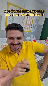 Professor Adriano Garcia on Instagram: "Chega vem guenza… tbm é assim por aí? Marca ela aqui! 😂😂😂😂😂😂 #vidadeprofessor #professora #professo raporamor #professor #vidadeprofessor #vidadeprofessora #estudos #penteadomaluco #mae #pai #spaece #educacaoinfantil #saladosprofessores #fortalezaceara #brasil #caucaia #voltaasaulas #pedagoia #pedagogiaporamor #pedagogia #coordenaçãoescolar #coordenadorpedagogico #aprender #aprendizado #humor #comedia #meme #memesbrasil #videos #videosengracados #caf