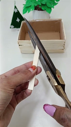 Popsicle Stick Flower Pot DIY🪴#popsiclecrafts #shorts #craft #diypot #homedecor #flowerpot #art